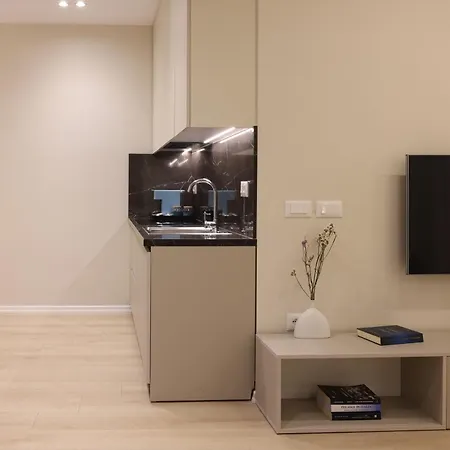 Smiley Vollga Promenade 1bdr Apartment Durres